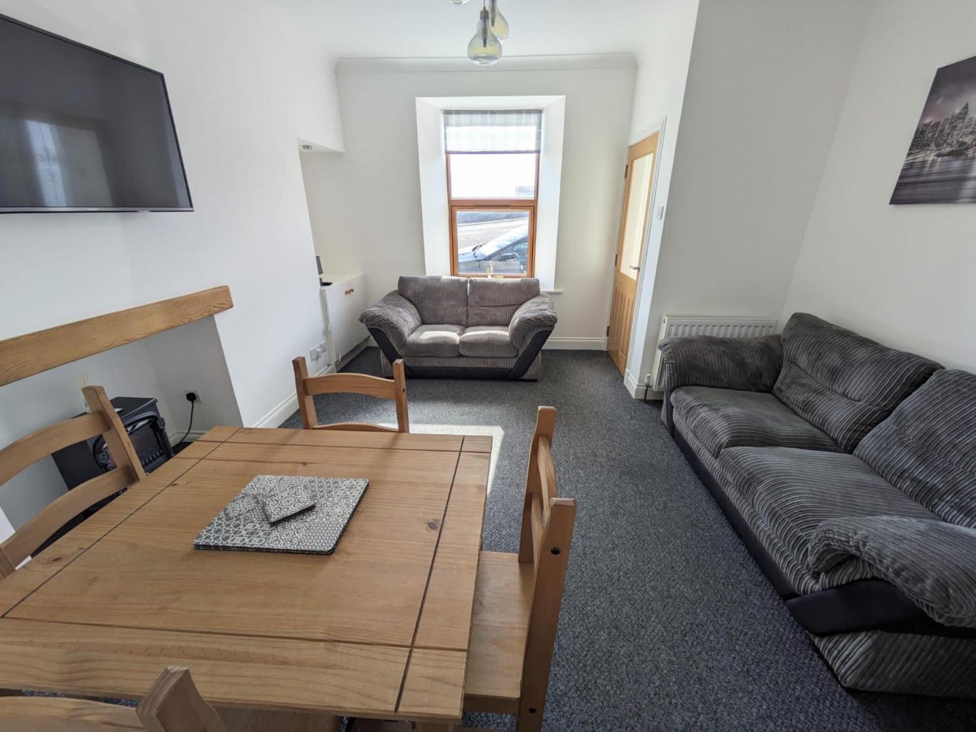 2 Bedroom Townhouse With Seaview On The Nc500 Wick Wick  Zewnętrze zdjęcie